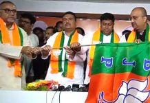 Lok Sabha Election 2024 আজ থেকে মোদীজীর পরিবারের সদস্য হলাম , ঘাসফুল ছেড়ে পদ্মের পতাকা হাতে নিয়ে বললেন তাপস