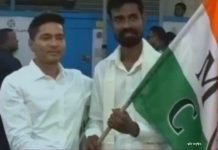 ‘প্রতীক’ এ বার জোড়াফুল, অভিষেকের হাত ধরে তৃণমূলে যোগদান ‘বিদ্রোহী’ বাম নেতার