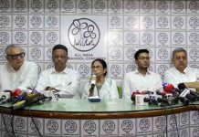 ‘আমি এখন ফ্রি বার্ড’, কেন পদত্যাগ করব ? আমরা তো হারিনি, ইস্তফার প্রশ্ন কেন উঠছে? কালীঘাট থেকে সাংবাদিক বৈঠকে বললেন মমতা, পাশে অভিষেক