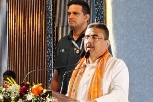৫০ হাজার সাফাই কর্মীর হাতে ‘স্বচ্ছ কবচ’, বিশেষ কর্মসূচির সূচনা করলেন মুখ্যমন্ত্রী